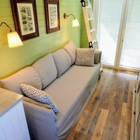 Tiny Glamping Houses Ercsi