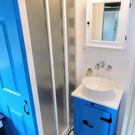 Tiny Glamping Houses